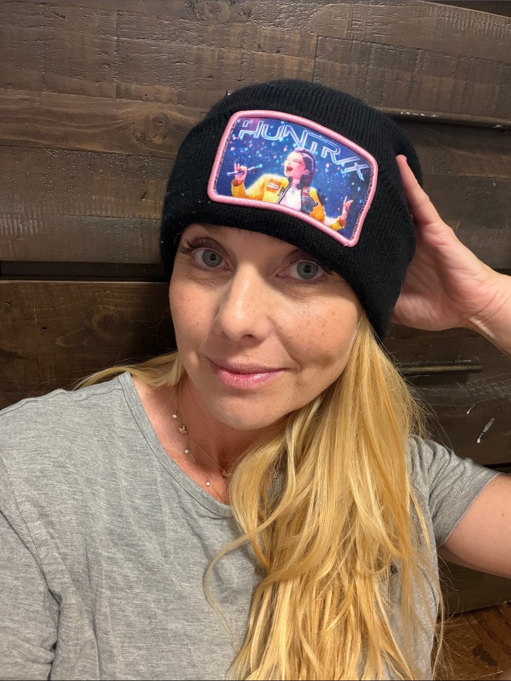 Huntrix Black Knit K Pop Demon Hunters Beanie - like new